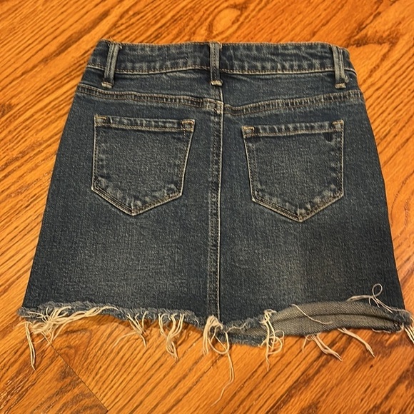Tractr Girl’s Jean Skirt Size 7 - Picture 2 of 4